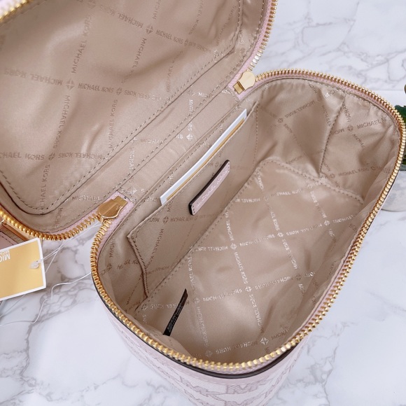 Michael Kors Trunk Crossbody - Picture 8 of 9